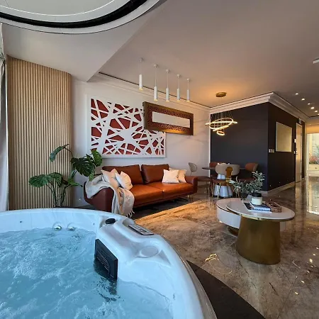 Larimar Luxury Seafront With Jacuzzi *